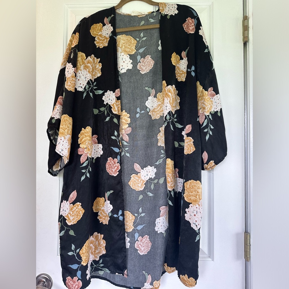 Molly Green drop shoulder floral print lightweight polyester cardigan